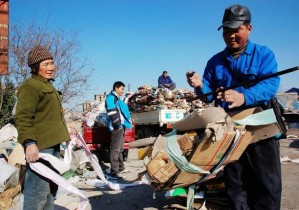 廣東老板開超市，利用“廢品回收”，年賺80萬，玩的就是套路